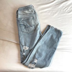 AE High Rise Tomgirl Jeans